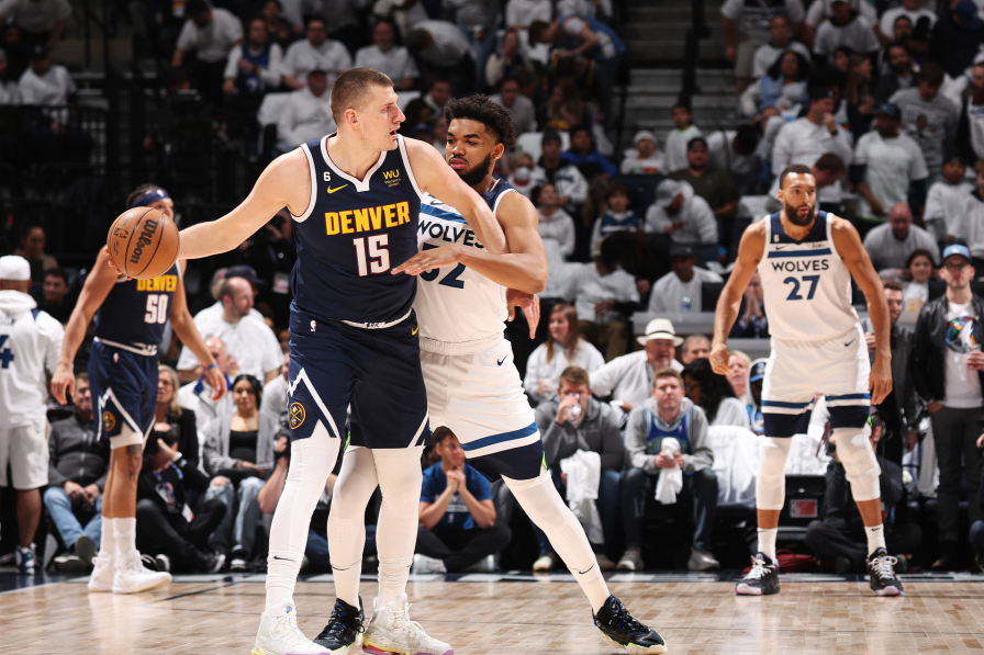  爱德华兹三分绝杀森林狼险胜鹈鹕