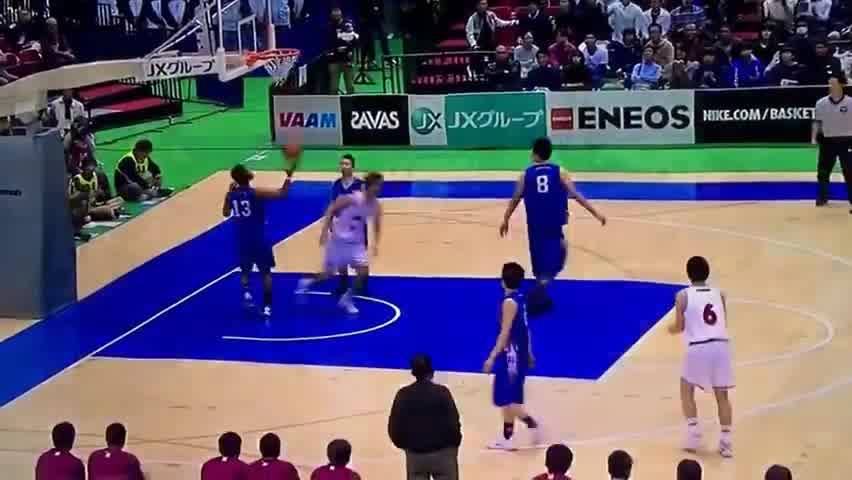  篮球训练营培育未来希望之星