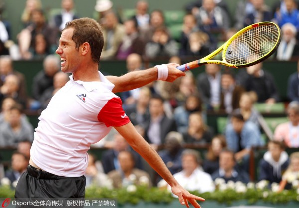  兹维列夫底线制胜，罗马大师赛击败劲敌折桂