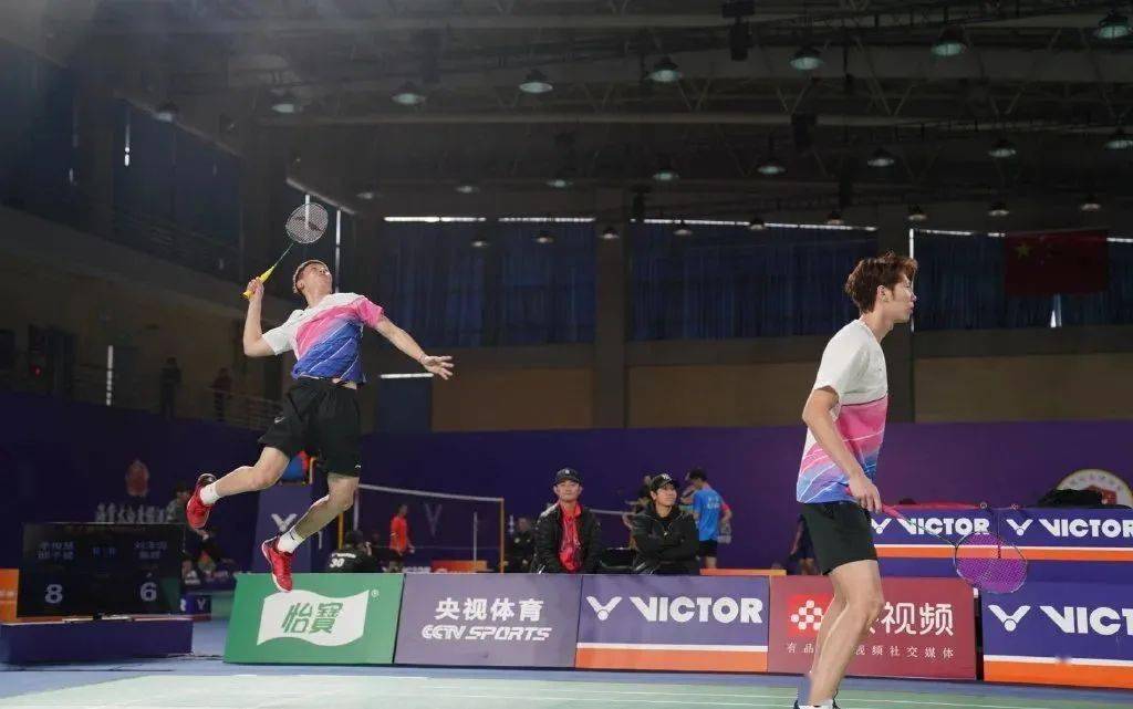  混双搭档配合精妙，决胜盘抢七定胜负